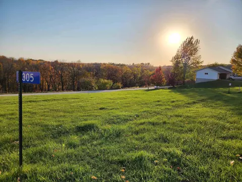 305 Breezy Pointe Loop #LOT 14, Mcgregor, IA 52157