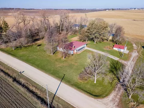 3025 110th St, Beaman, IA 50609