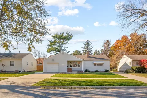 1509 Clay St, Cedar Falls, IA 50613