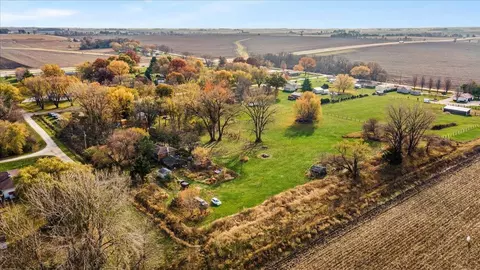 147 Morrow Ave, Waterloo, IA 50703