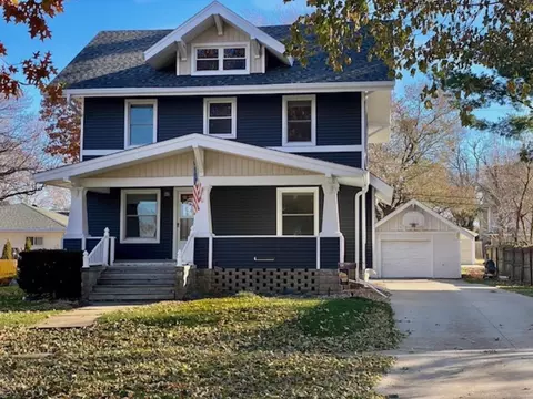 504 West St, Reinbeck, IA 50669