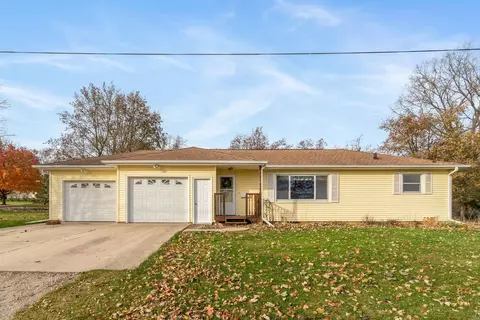 226 Longview Dr, Waterloo, IA 50701