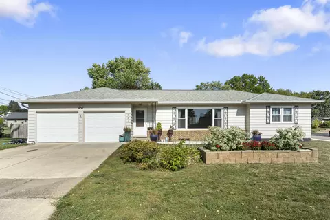 721 Cataract Ave, Waterloo, IA 50702