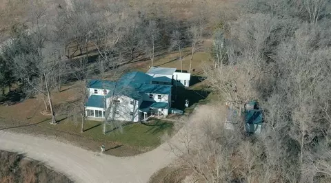2525 Waterbury Rd, Charles City, IA 50616