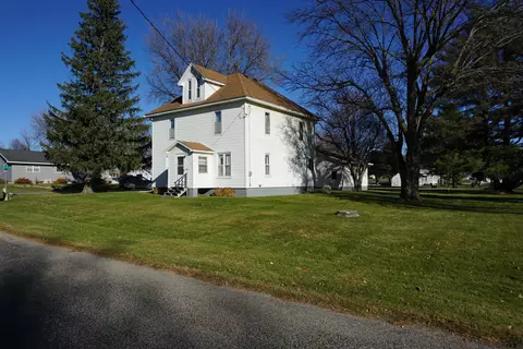 209 Washington St, Holland, IA 50642
