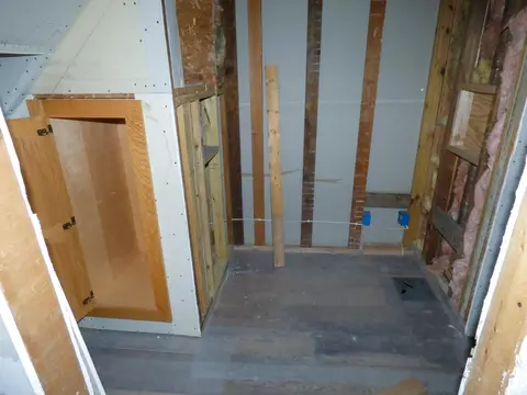 105 E 1st Ave, Cascade, IA 52033 photo 21