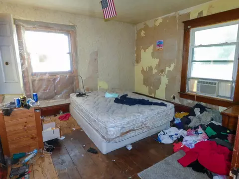 105 E 1st Ave, Cascade, IA 52033 photo 26