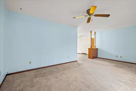 115 Short St, Hazleton, IA 50641 photo 7