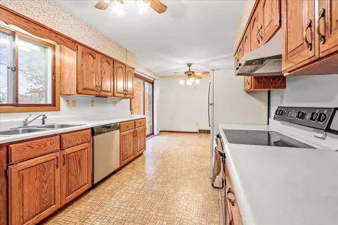 115 Short St, Hazleton, IA 50641 photo 11