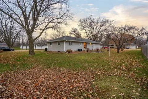 115 Short St, Hazleton, IA 50641 photo 3