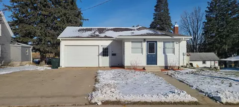 505 NW 3rd Ave, Waukon, IA 52172