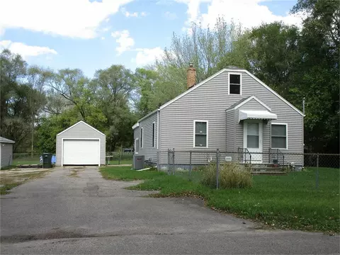 1333 Cottage Grove Ave, Waterloo, IA 50707