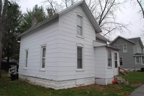 404 W 4th St, Sumner, IA 50674 photo 3