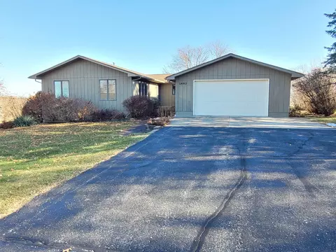 1440 Jersey Ln, Waterloo, IA 50701