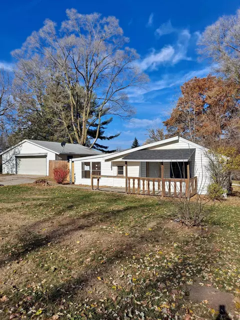 3445 E Shaulis, Waterloo, IA 50702