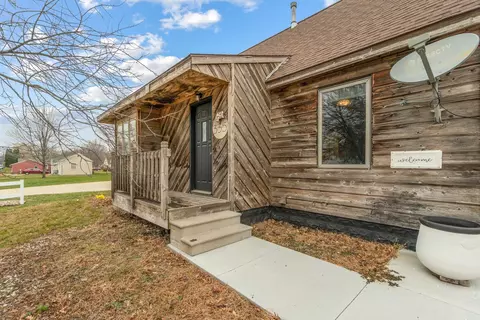 335 Wema Ave, Evansdale, IA 50707