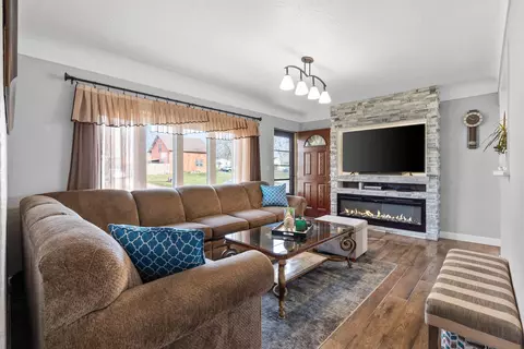 1850 Howard Ave, Waterloo, IA 50702 photo 4