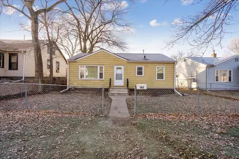 142 Madison St, Waterloo, IA 50703