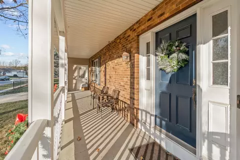 534 Excelsior Ln, Waterloo, IA 50701 photo 4