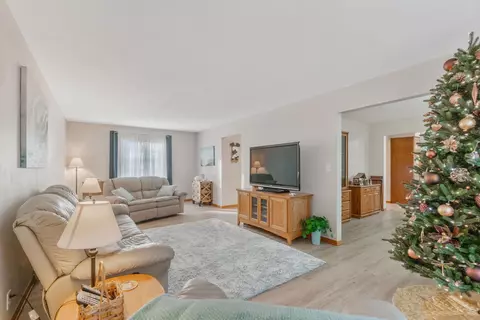 534 Excelsior Ln, Waterloo, IA 50701 photo 10