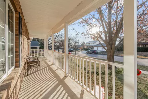 534 Excelsior Ln, Waterloo, IA 50701 photo 3