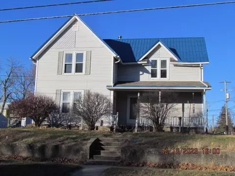 117 SE 7th Ave, Independence, IA 50644