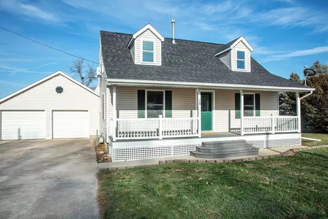 110 Lincoln St, Denver, IA 50622