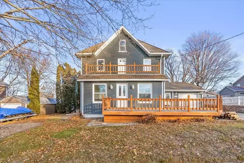 309 W 4th St, Wellsburg, IA 50680