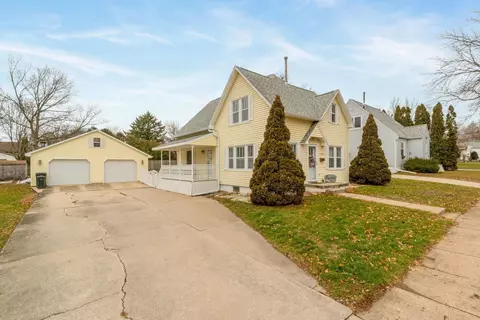 1409 Iowa St, Cedar Falls, IA 50613