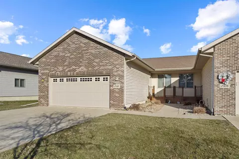 2440 NW Park 3rd Ave, Waverly, IA 50677