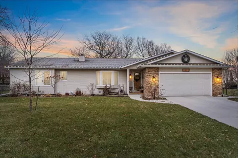 1019 Wendy Rd, Waterloo, IA 50701