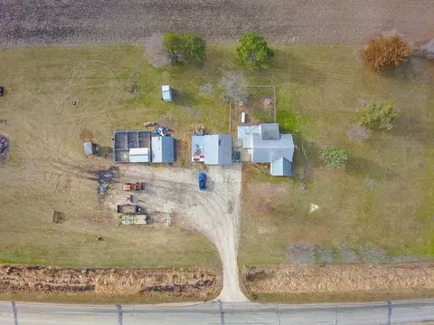 33785 Vail Ave, Cedar Falls, IA 50613 photo 2