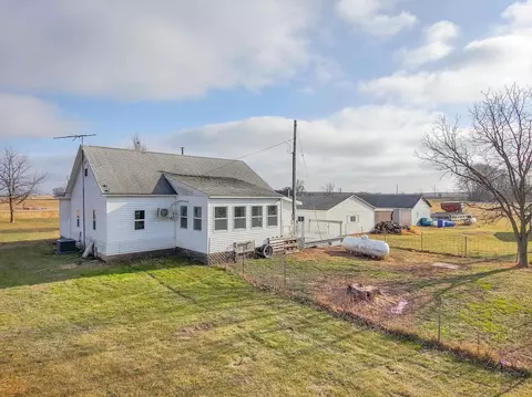 33785 Vail Ave, Cedar Falls, IA 50613 photo 7