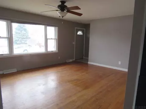 1205 Cerro Dr, Dubuque, IA 52001 photo 4