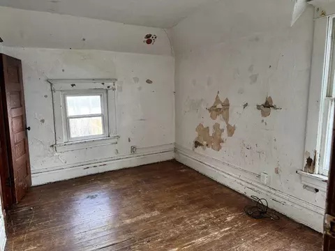 419 E 9th St, Waterloo, IA 50703 photo 13