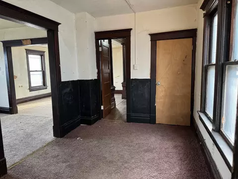 419 E 9th St, Waterloo, IA 50703 photo 10