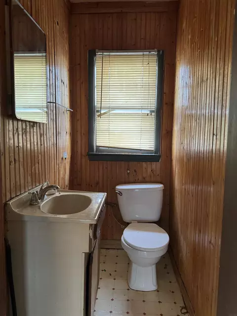 419 E 9th St, Waterloo, IA 50703 photo 15
