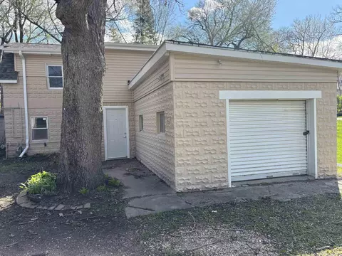 710 2nd St, Evansdale, IA 50707
