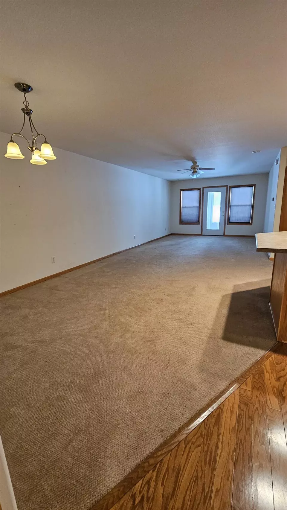  105 Lake View Ct, New Hampton, IA 50659 photo 3