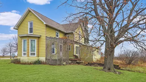 5844 Hwy 21, Dysart, IA 52224