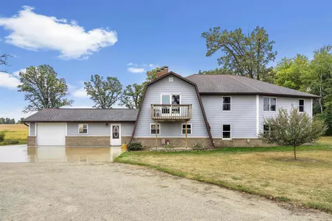 2950 Mission Ave, Fredericksburg, IA 50630