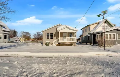 1218 W Parker St, Waterloo, IA 50703