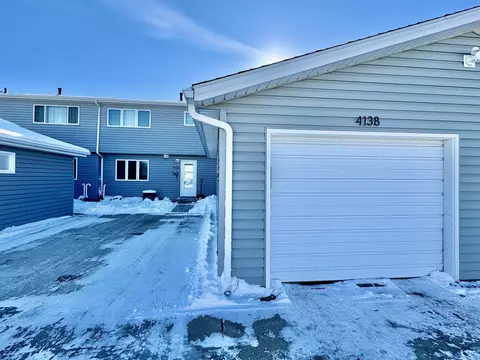4138 Aspen Ct, Waterloo, IA 50701