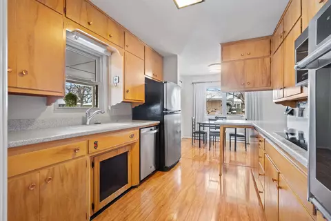 469 Progress Ave, Waterloo, IA 50701 photo 2