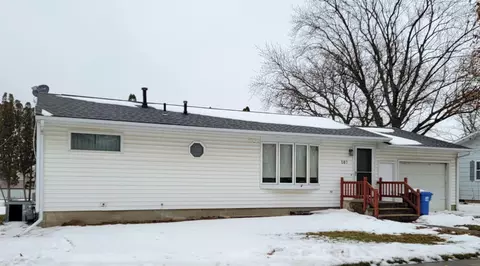 107 Park Ave, Charles City, IA 50616