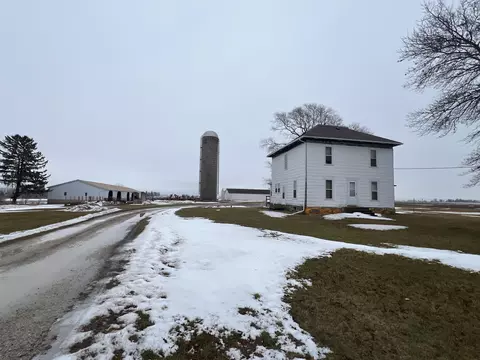 1711 Ivory Ave, Waverly, IA 50677