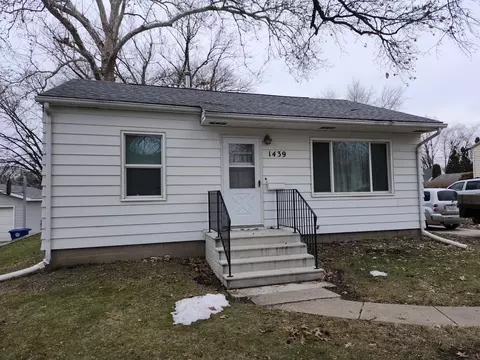 1439 Liberty Ave, Waterloo, IA 50702