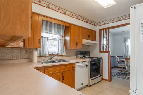 1202 Upton Ave, Waterloo, IA 50701 photo 5