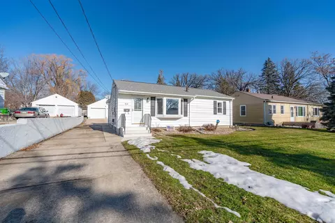 1202 Upton Ave, Waterloo, IA 50701 photo 28
