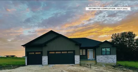 1727 Yale Pkwy, Cedar Falls, IA 50613